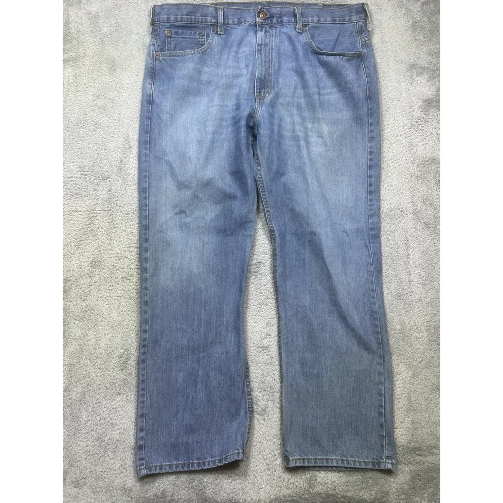 Levis levis 569